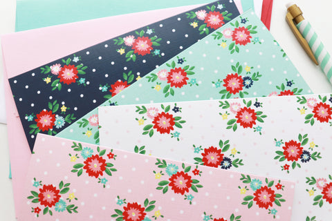 Scalloped-Edge Floral Notecard Set of 8